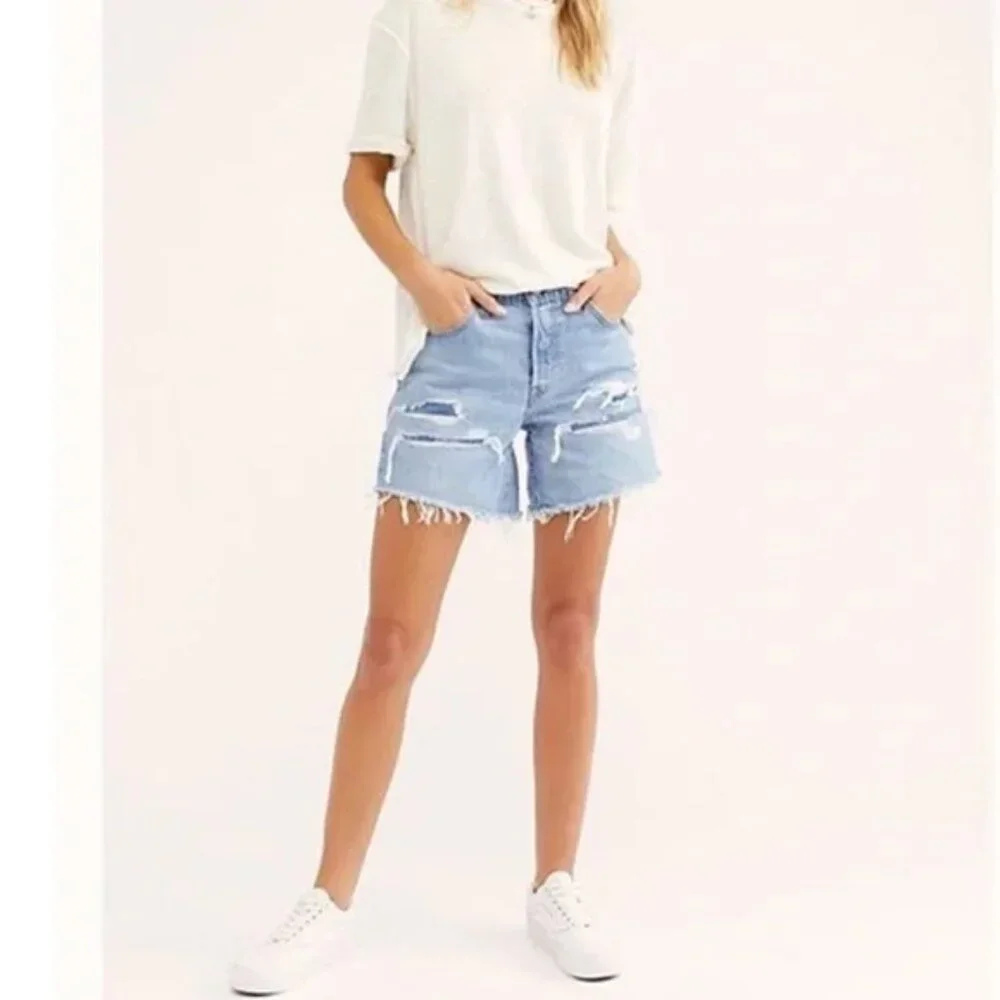 Levi's 501 Premium Big E Long Denim Distressed Short Size 25